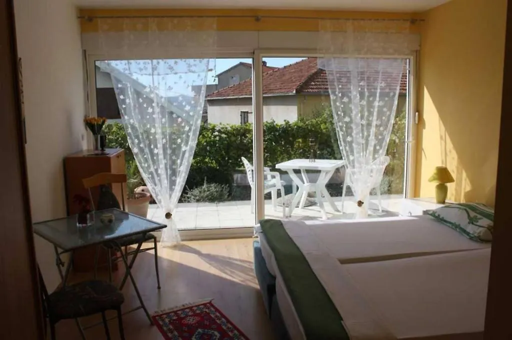 Studio Apartment In Trogir With Balcony, Air Conditioning, Wifi 4328-2 0*,