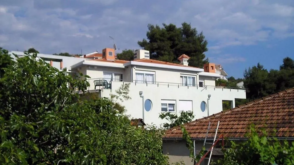 Studio Apartment In Trogir With Balcony, Air Conditioning, Wifi 4328-2